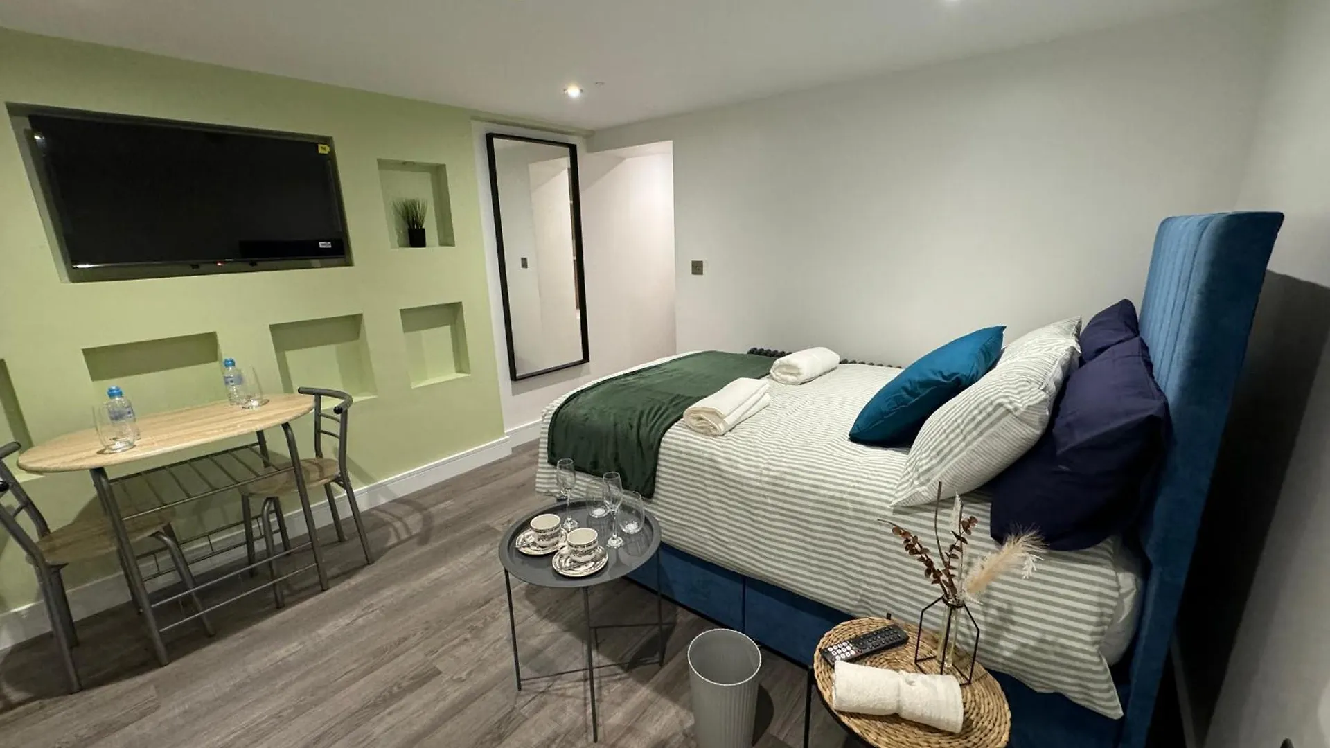 Entire Luxury Southgate House Villa Elland 0*,  United Kingdom